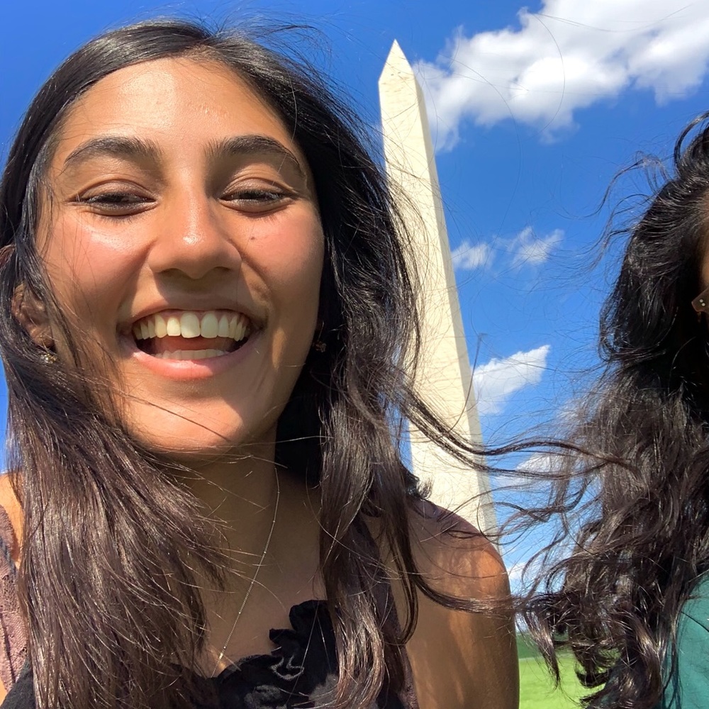 Meet your Posher, Aashna